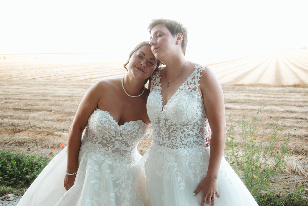 Séance photo de couple durant le reportage de mariage LGBT+ avec Pam Méliee Photographe.